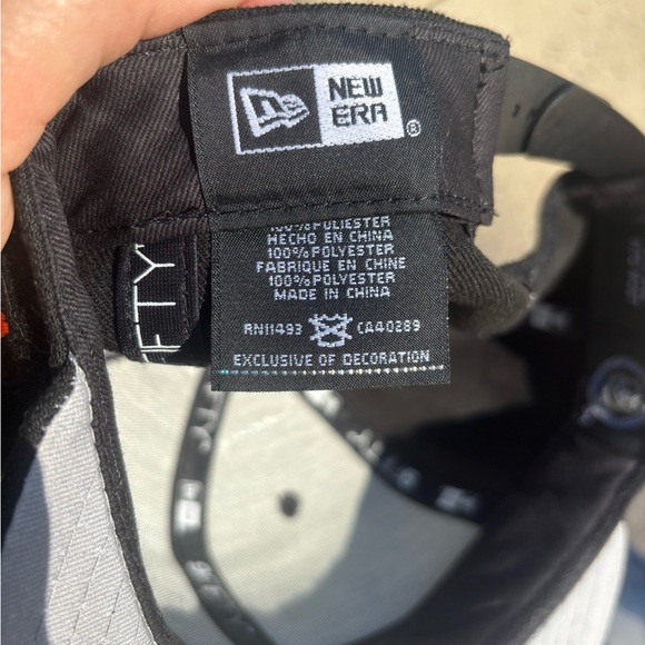 New Era Philadelphia Flyers Black Snapback - Picture 5 of 8